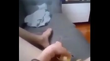 Казашка мастурбирует себе киску бананом и снимает от первого лица
